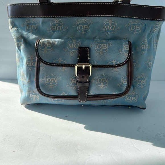 Dooney & Bourke NWOT Retired Rare Donegal Crest Denim Tote - Picture 9 of 13